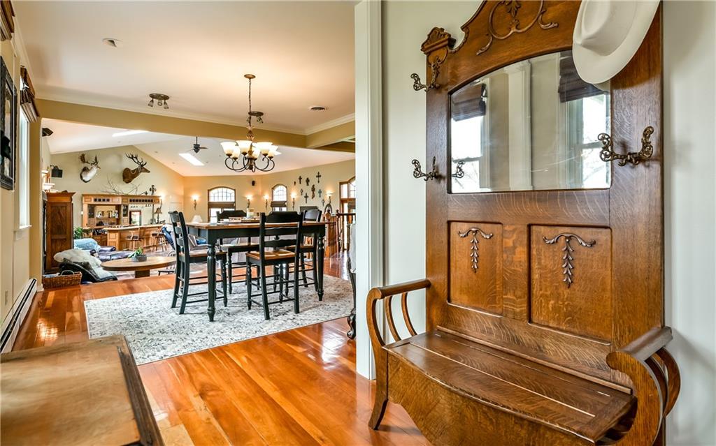 2933 Clearview Road Allison Park, PA 15101 - Photo 5 of 24 Gallery Image 5