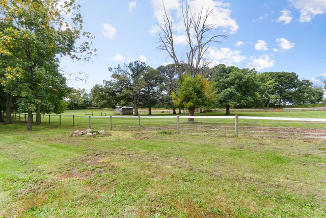 $2,600 | 12501 400th Avenue, Randall, WI 53181