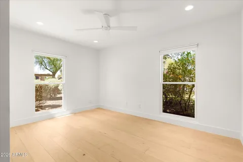 $1,075,000 | 241 East Forest Hills Drive, Phoenix, AZ 85022