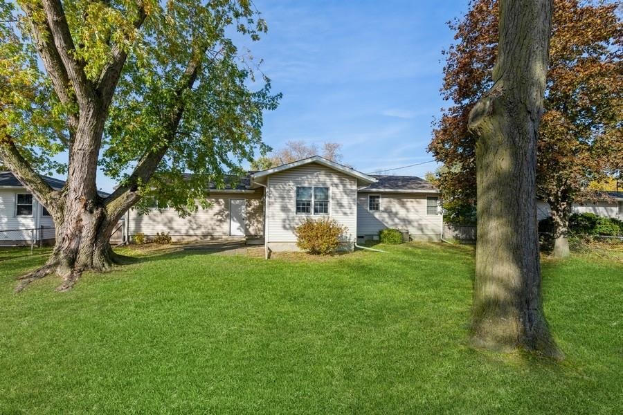 719 Middle Road Camanche, IA 52730 - Photo 25 of 25 Gallery Image 25