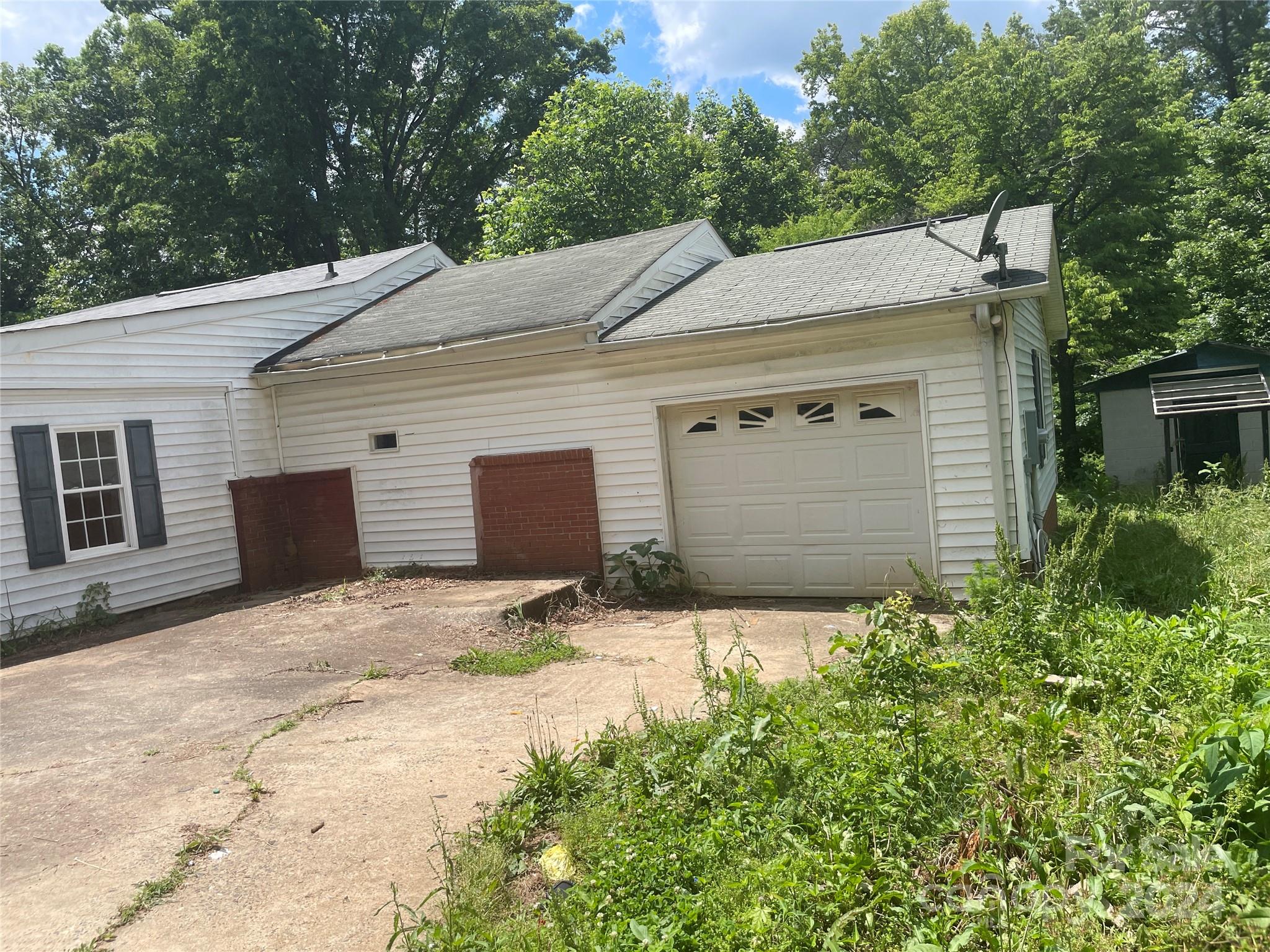 1150 Turkey Creek Road York, SC 29745 - Photo 3 of 14 Gallery Image 3