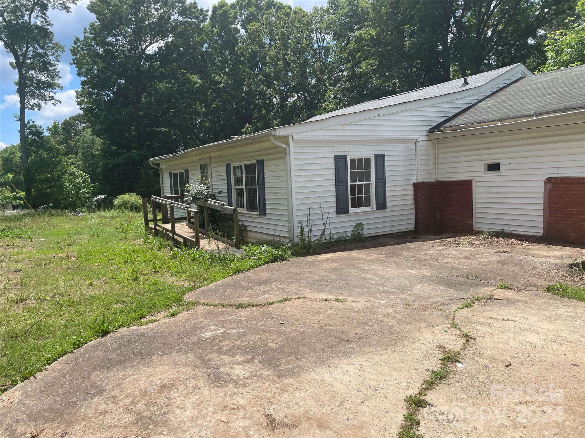 1150 Turkey Creek Road York, SC 29745 - Photo 4 of 14 Gallery Image 4