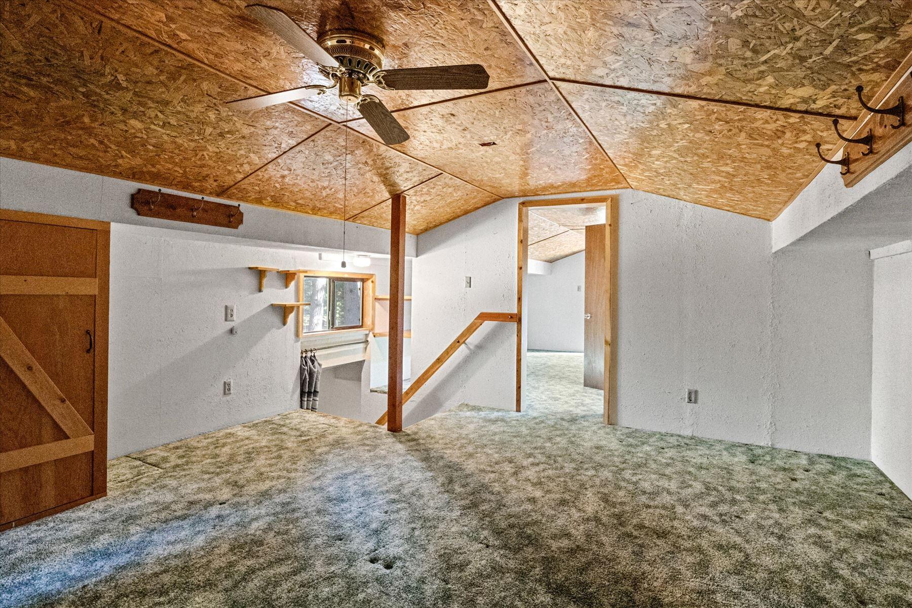 4455 Dick George Road Cave Junction, OR 97523 - Photo 23 of 31 upstairs