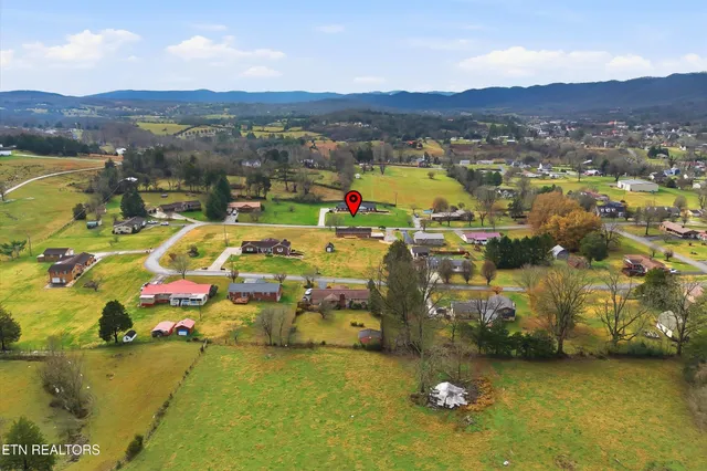 $350,000 | 229 Brown Crest Road, La Follette, TN 37766