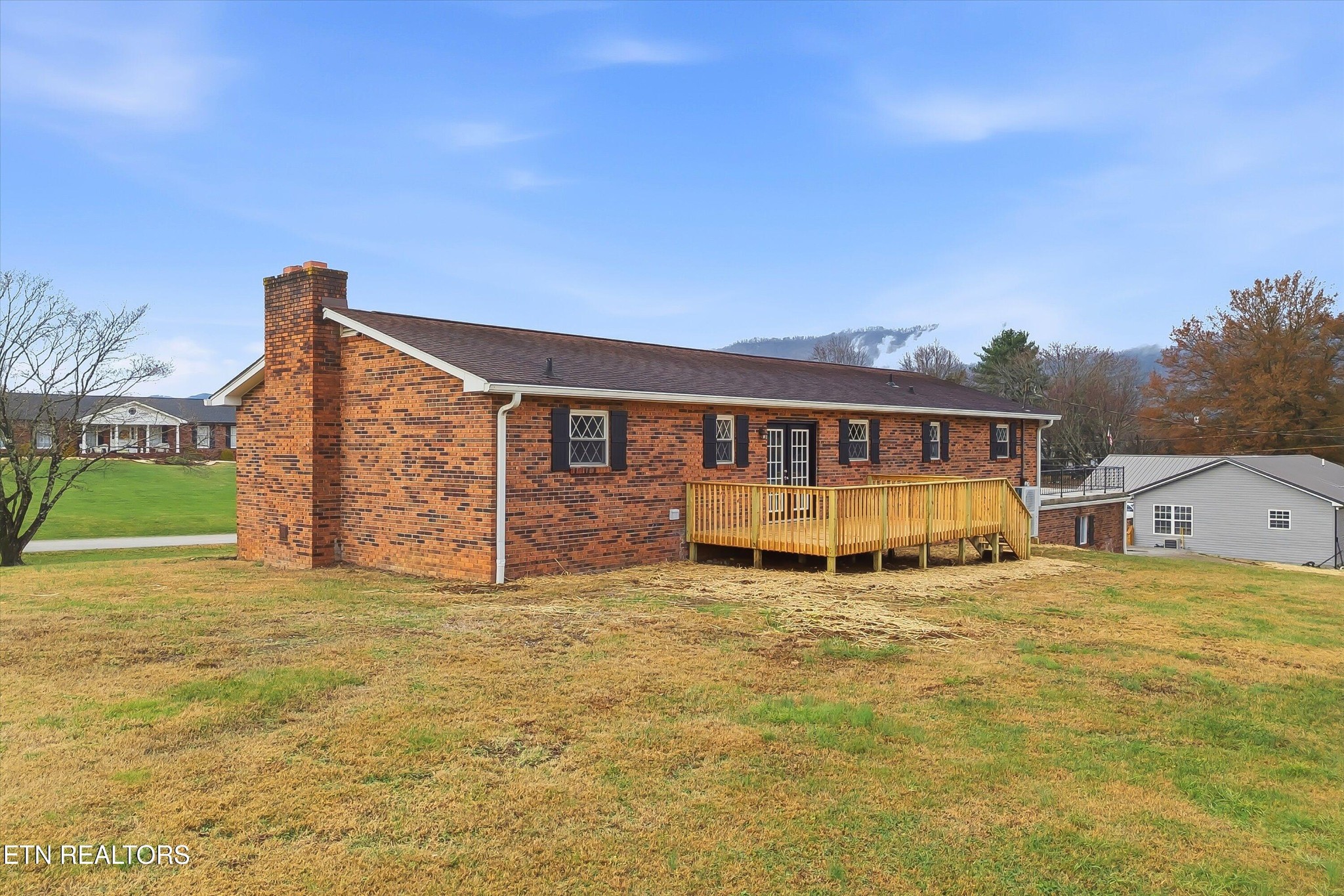 229 Brown Crest Road La Follette, TN 37766 - Photo 5 of 50