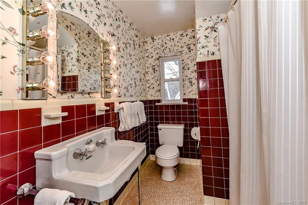 1955 Overhill Road Charlotte, NC 28211 - Photo 17 of 24 Gallery Image 17