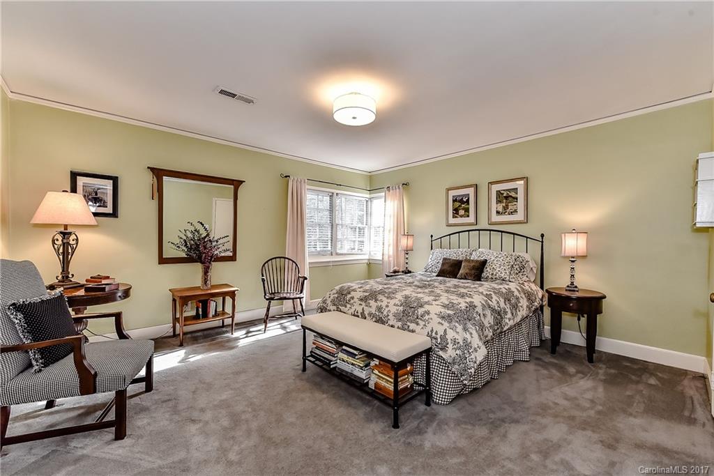 1955 Overhill Road Charlotte, NC 28211 - Photo 18 of 24 Gallery Image 18