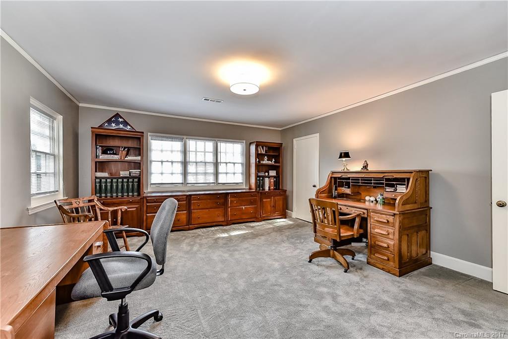 1955 Overhill Road Charlotte, NC 28211 - Photo 20 of 24 Gallery Image 20