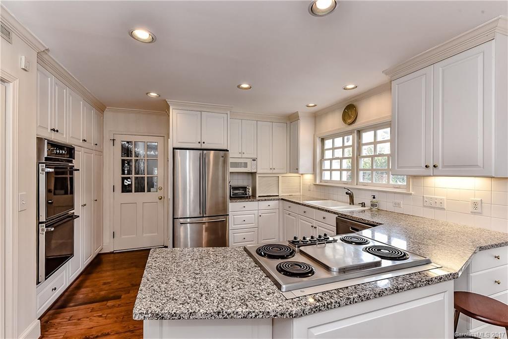 1955 Overhill Road Charlotte, NC 28211 - Photo 10 of 24 Gallery Image 10