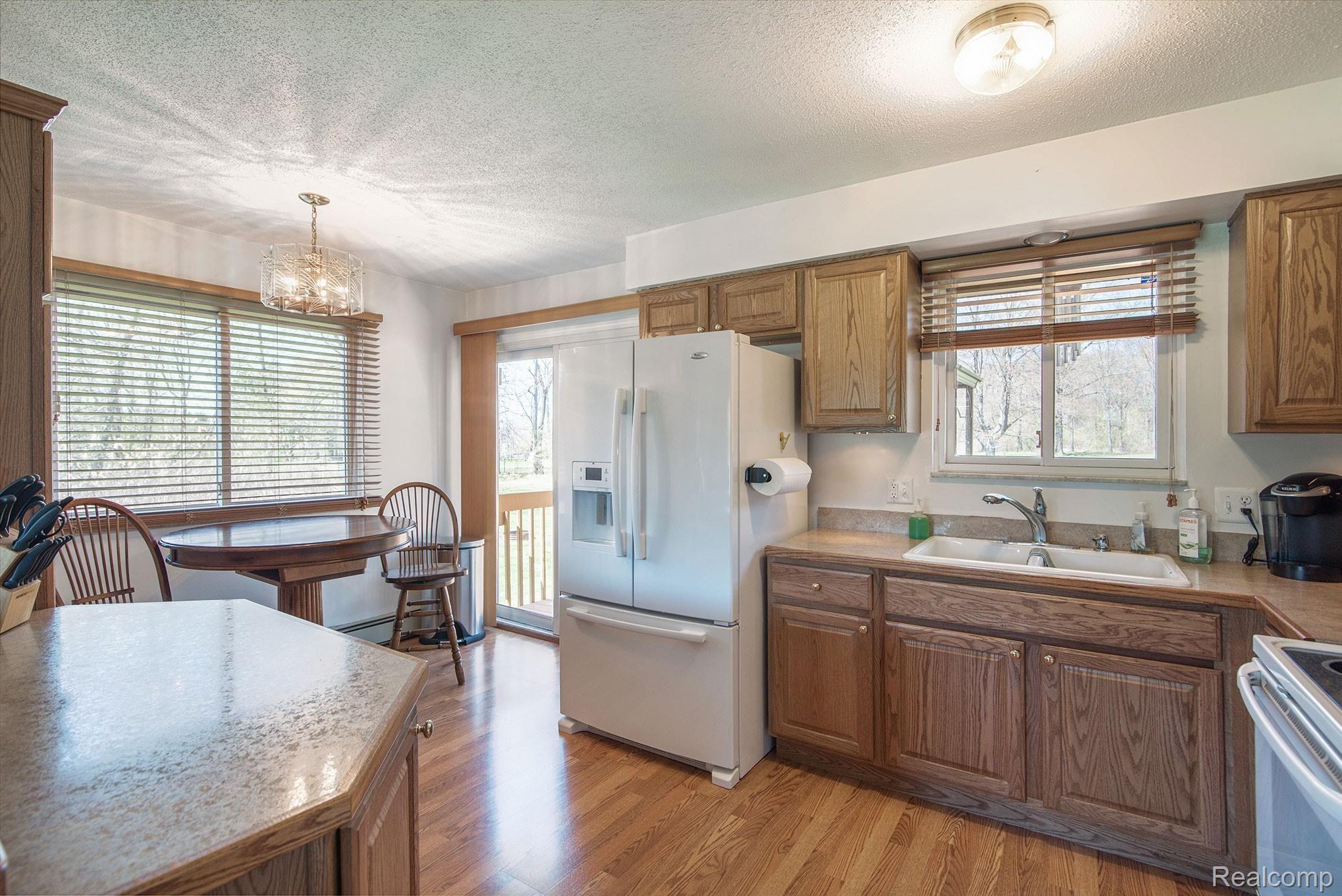 2410 Wixom Road Commerce Township, MI 48382 - Photo 5 of 25 DSC_6826.jpg