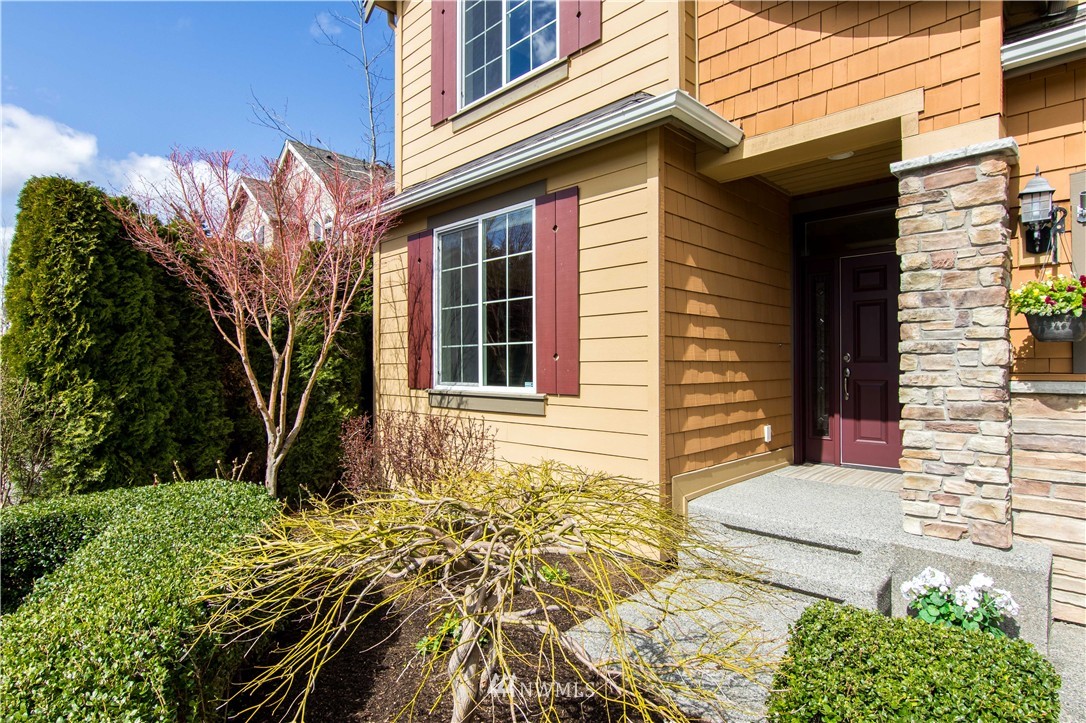 3819 168th Place Southeast Bothell, WA 98012 - Photo 2 of 20