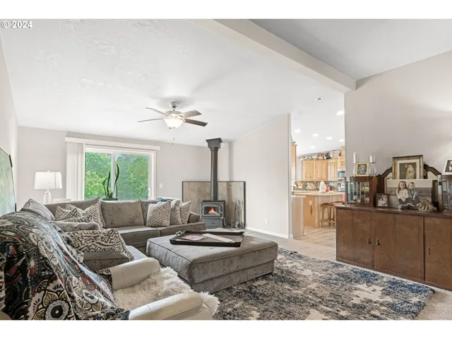 $724,000 | 4285 Edison Road Northeast, Silverton, OR 97381