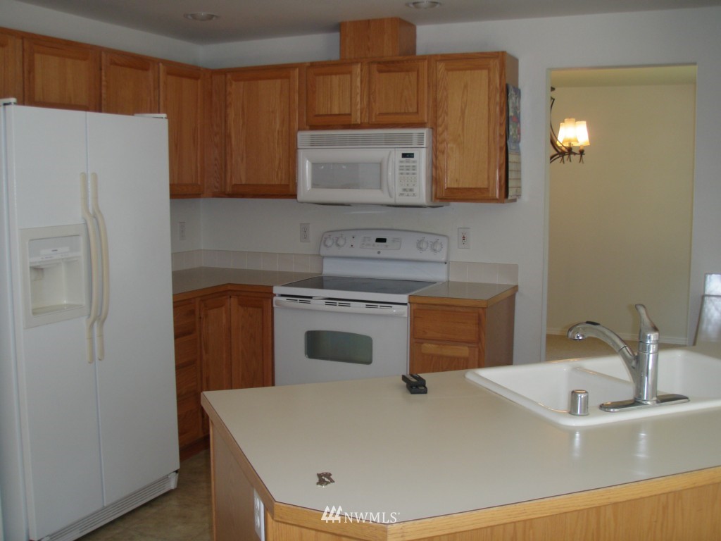 2202 Lister Road Northeast Olympia, WA 98506 - Photo 13 of 25