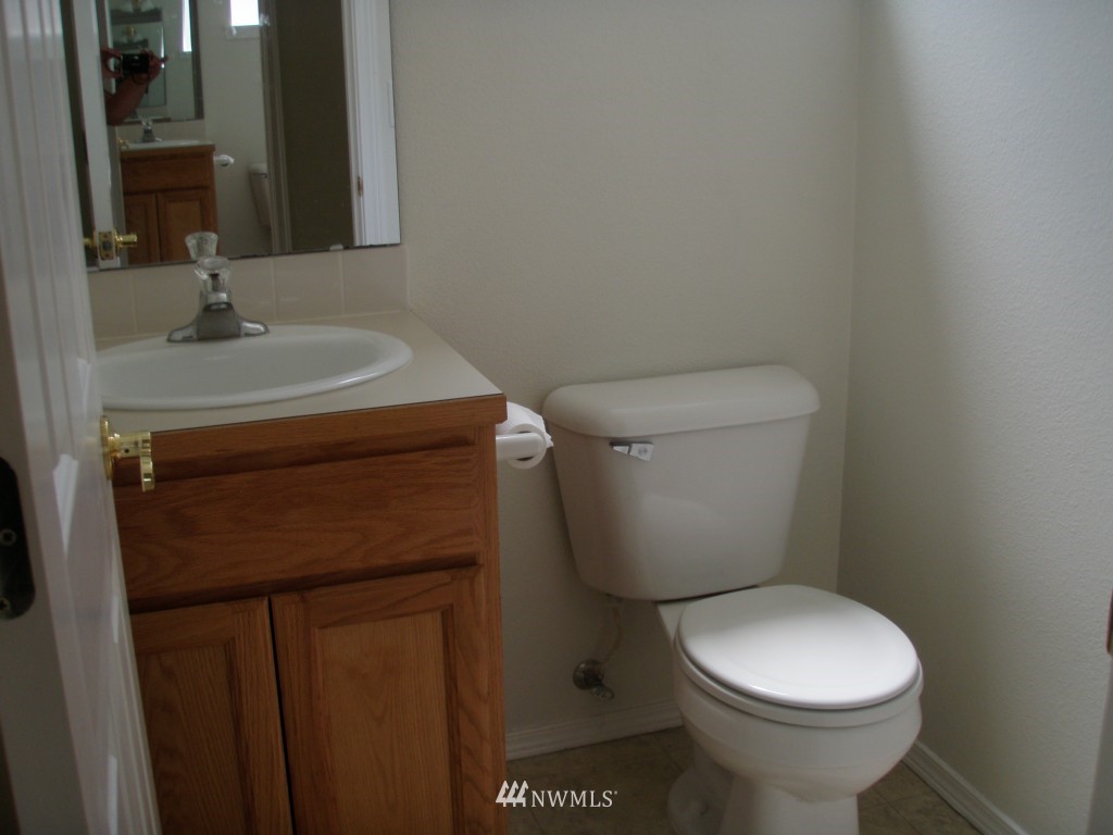 2202 Lister Road Northeast Olympia, WA 98506 - Photo 16 of 25