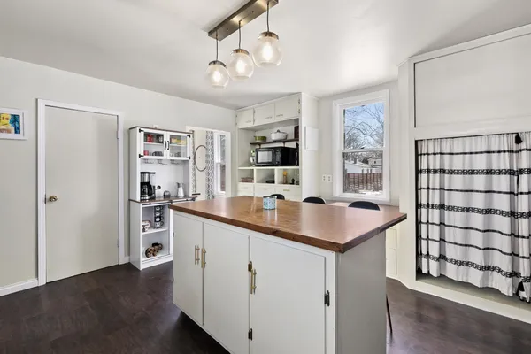 $209,999 | 702 4th Street Southwest, Little Falls, MN 56345