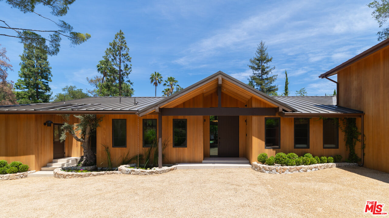 4146 High Valley Road Los Angeles, CA 91436 - Photo 1 of 19