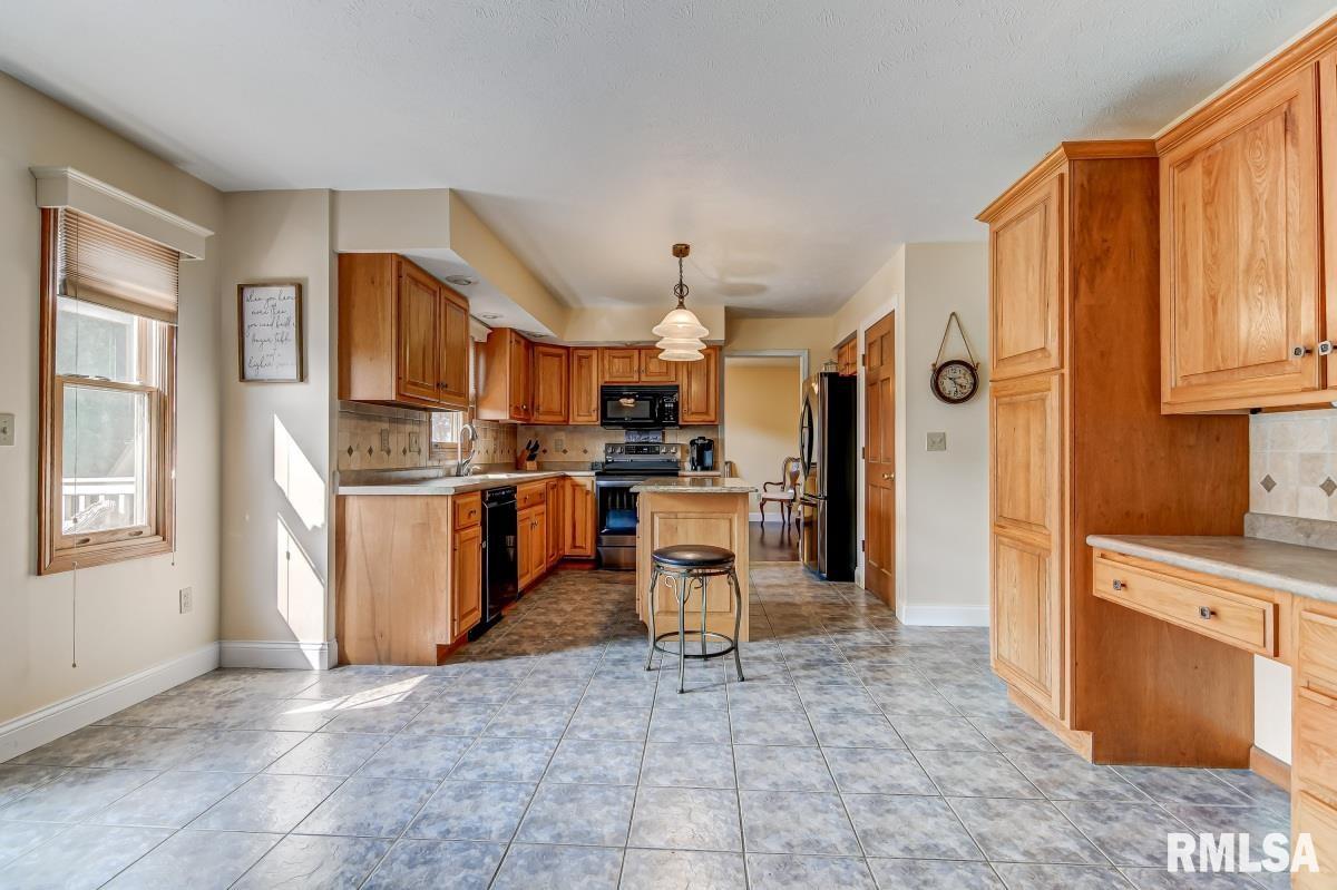 4400 Fielding Drive Springfield, IL 62711 - Photo 15 of 35
