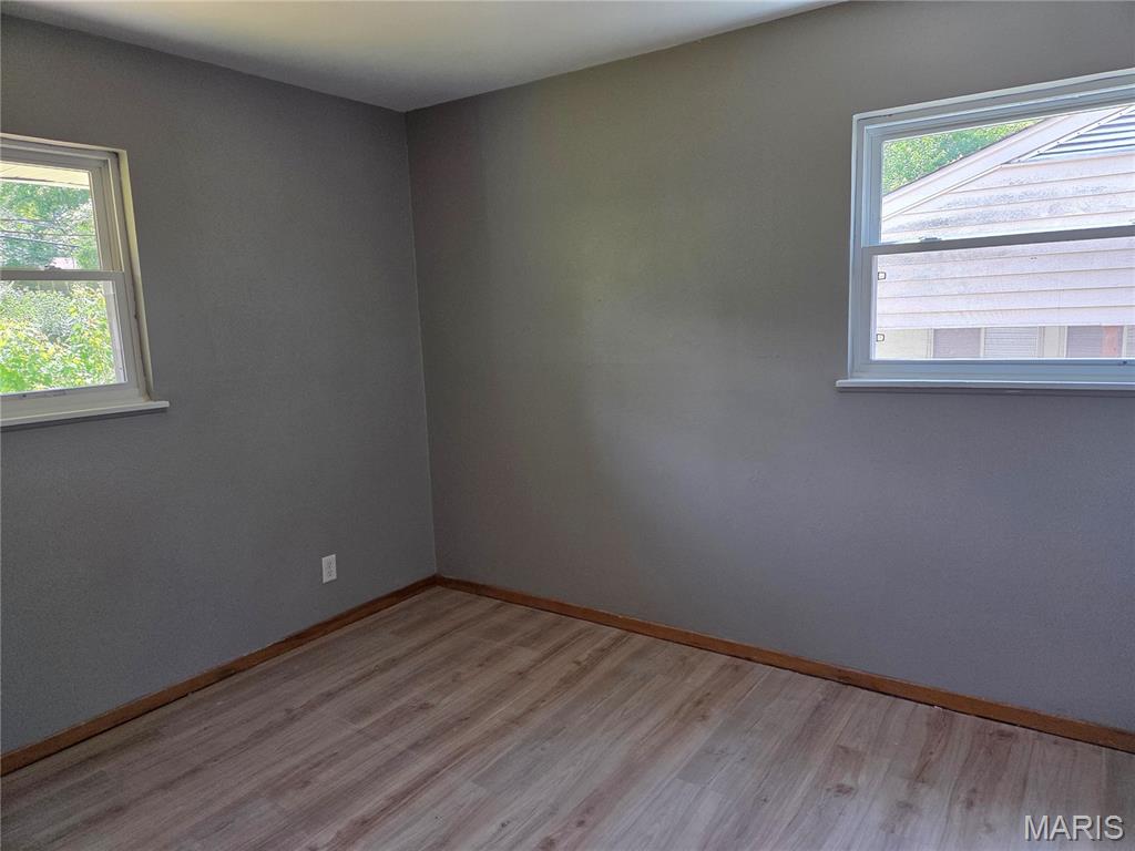 10458 Spring Garden Drive St. Louis, MO 63137 - Photo 15 of 27