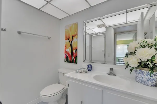 $104,995 | 204 Burgundy North, Unit 204, Delray Beach, FL 33484