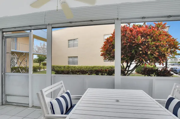 $104,995 | 204 Burgundy North, Unit 204, Delray Beach, FL 33484