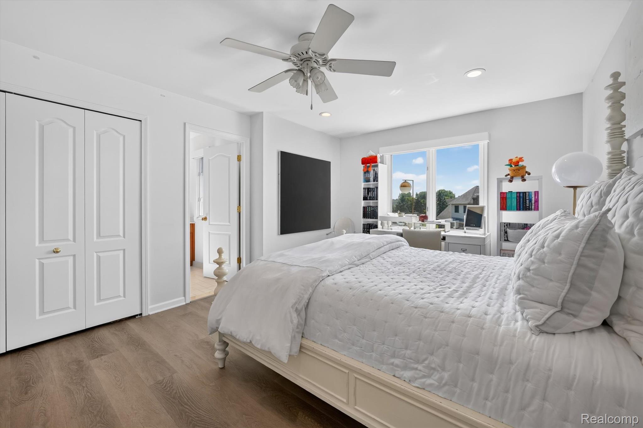 3804 Elk Drive Rochester, MI 48306 - Photo 33 of 75 33-3804-Elk-Dr-Windowstill-Photography.jpg