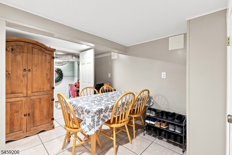 833 Livingston Road Elizabeth, NJ 07208 - Photo 28 of 39 Gallery Image 28