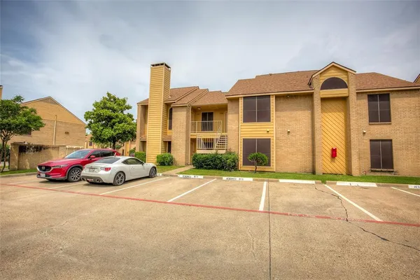 $105,000 | 5825 Marvin Loving Drive, Unit 204, Garland, TX 75043