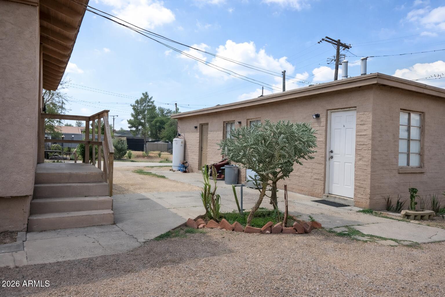 712 West Fillmore Street Phoenix, AZ 85007 - Photo 3 of 5 a view of a house with a patio