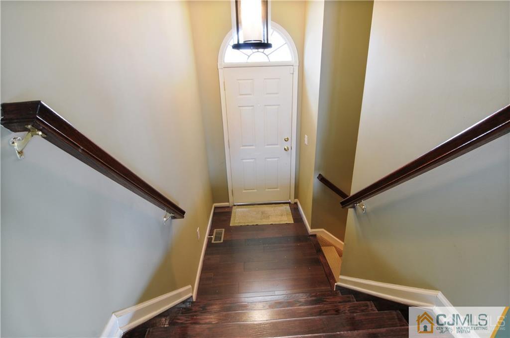 56 Raritan Reach Road, Unit 28 South Amboy, NJ 08879 - Photo 5 of 25 Gallery Image 5