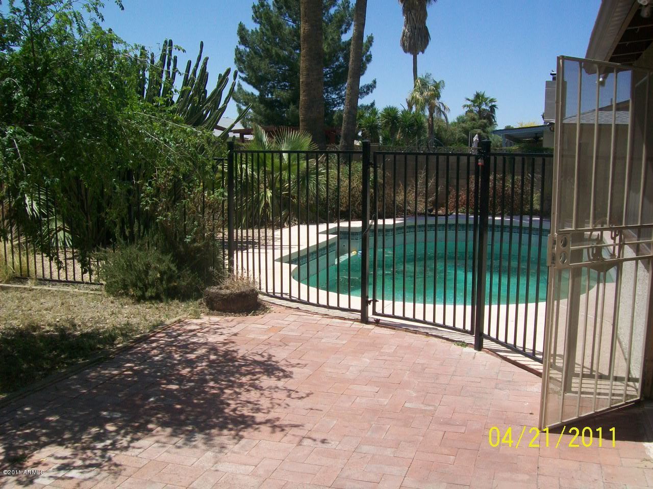 4027 West Ruth Avenue Phoenix, AZ 85051 - Photo 3 of 9 bedroom 2