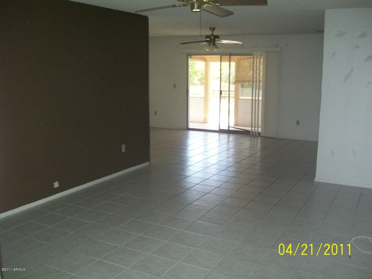 4027 West Ruth Avenue Phoenix, AZ 85051 - Photo 9 of 9 Living Room