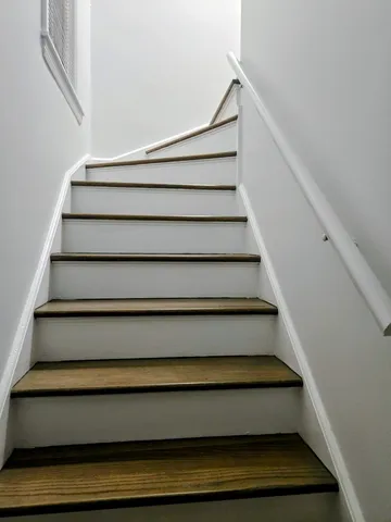 $2,400 | 3803 North Pacific Avenue, Chicago, IL 60634