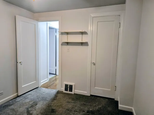 $2,400 | 3803 North Pacific Avenue, Chicago, IL 60634