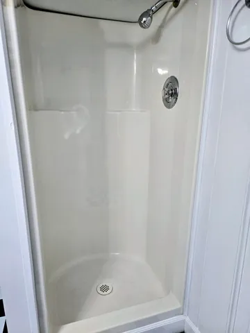 $2,400 | 3803 North Pacific Avenue, Chicago, IL 60634