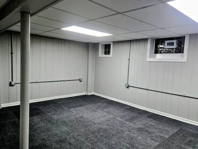 $2,400 | 3803 North Pacific Avenue, Chicago, IL 60634