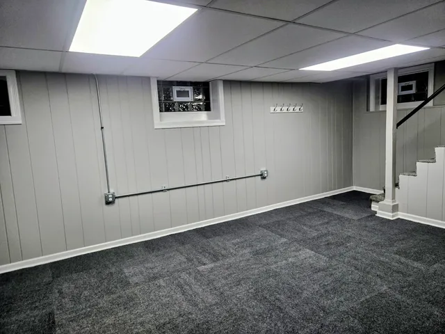 $2,400 | 3803 North Pacific Avenue, Chicago, IL 60634