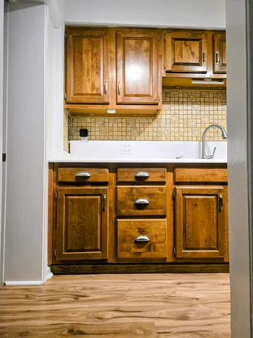 $2,400 | 3803 North Pacific Avenue, Chicago, IL 60634