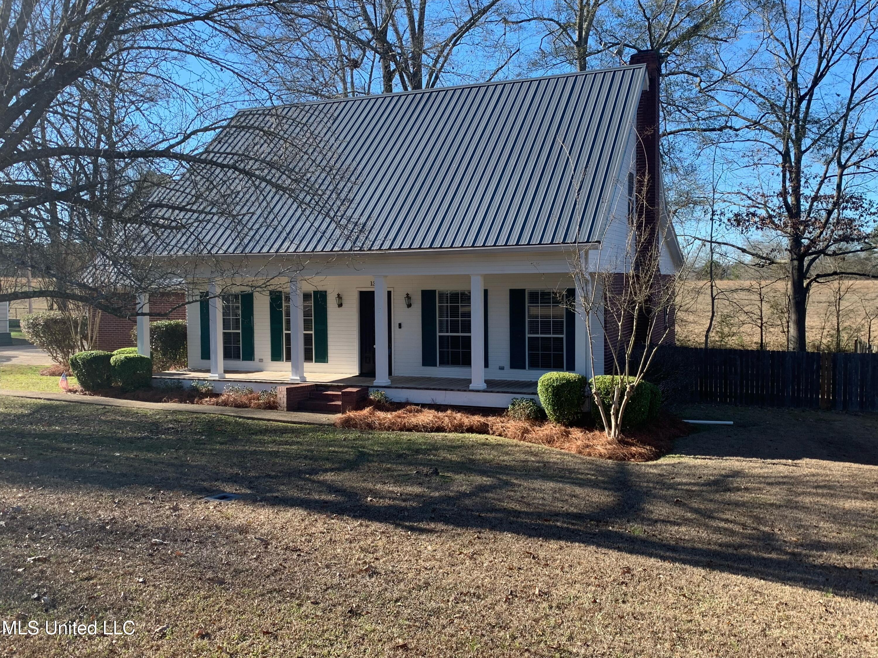 133 Monmouth Road Florence, MS 39073 - Photo 2 of 50 133 Monmouth 66