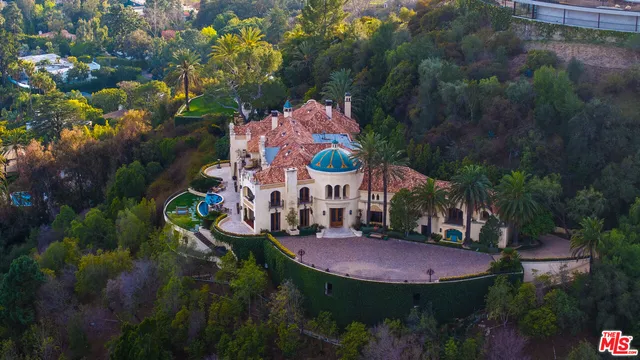 $49,995,000 | 10066 Cielo Drive, Beverly Hills, CA 90210