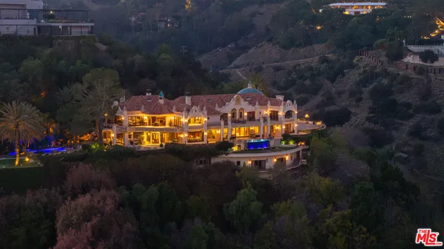 $49,995,000 | 10066 Cielo Drive, Beverly Hills, CA 90210