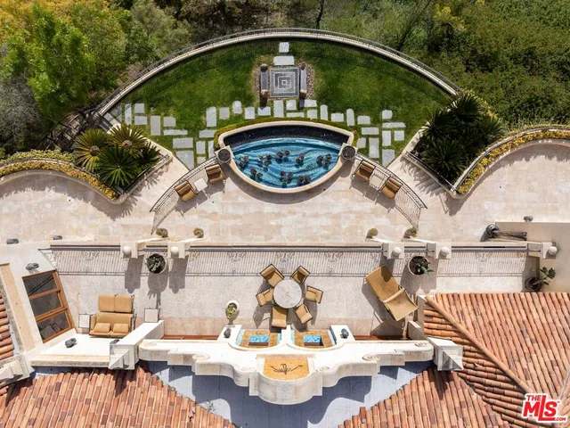 a picture of a table and chairs with wooden floor