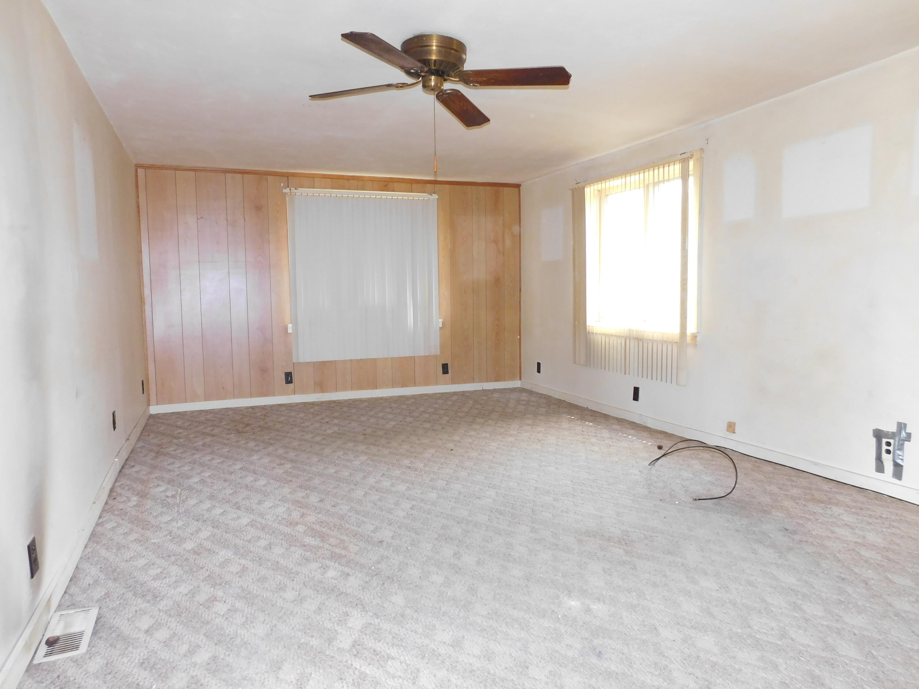 462 West Main Street Grand Ledge, MI 48837 - Photo 5 of 39 DSCN3326