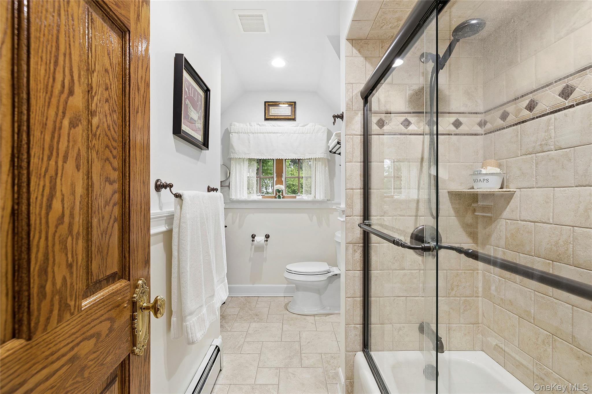 84 Luquer Road Manhasset, NY 11030 - Photo 14 of 30