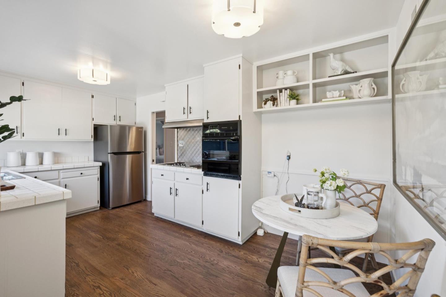 450 Phelps Road San Carlos, CA 94070 - Photo 29 of 110 Gallery Image 29