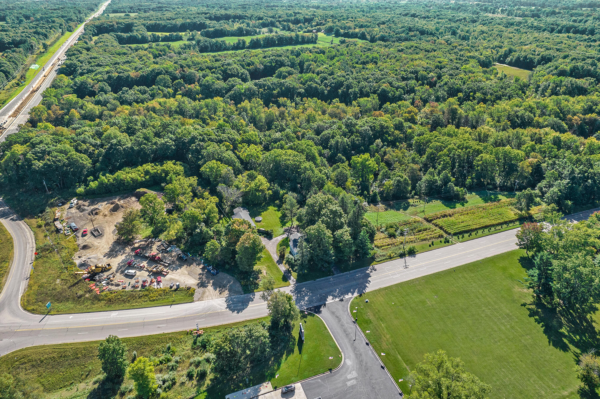 2431 North Dearing Road Parma, MI 49269 - Photo 4 of 16 4