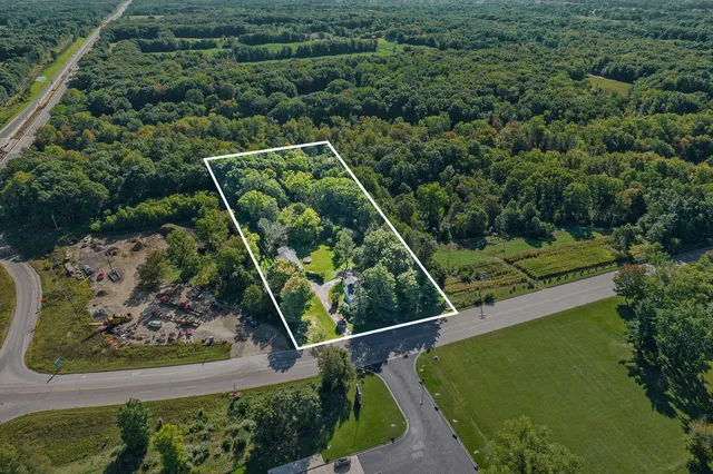 $450,000 | 2431 North Dearing Road, Parma, MI 49269