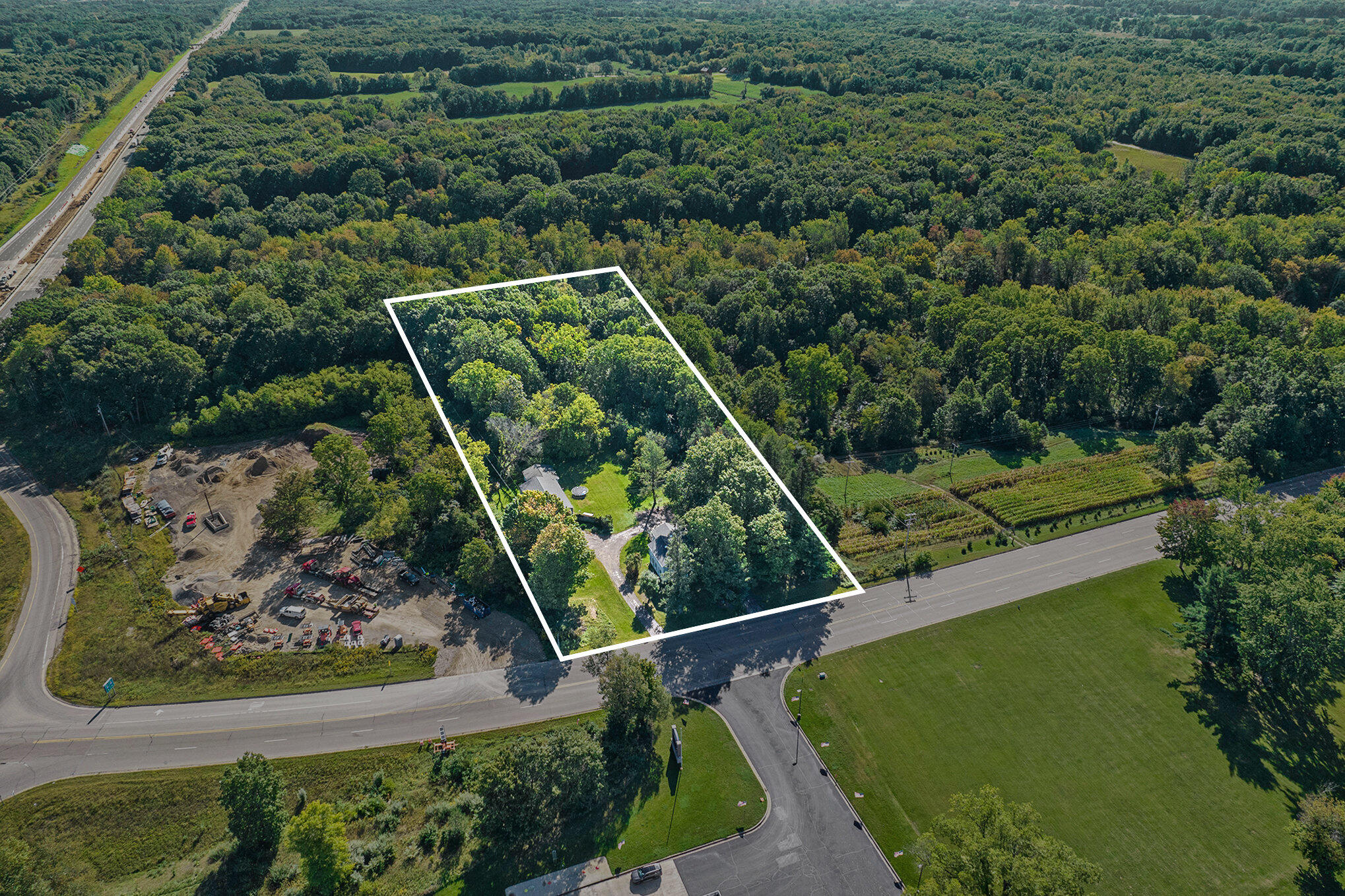 2431 North Dearing Road Parma, MI 49269 - Photo 7 of 16 7