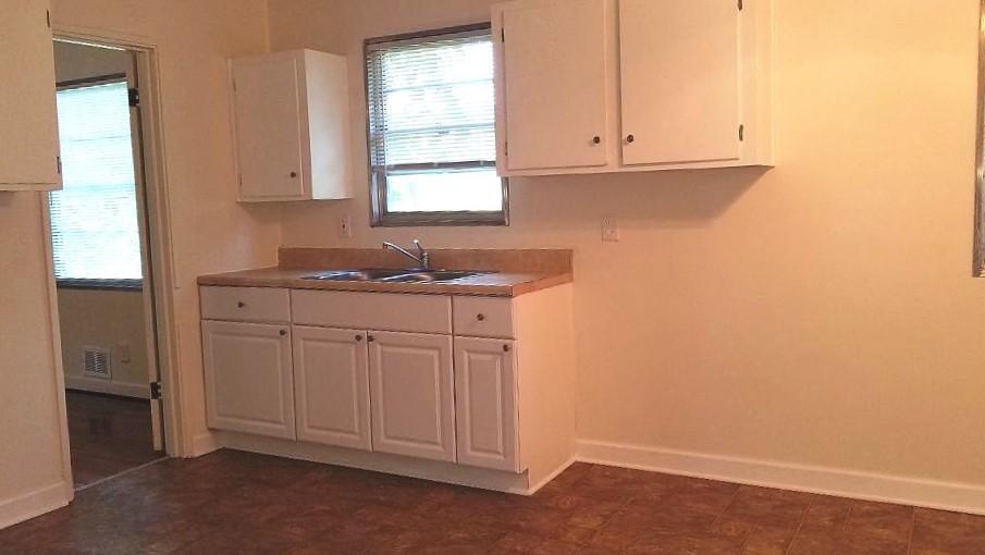 101 West Arrowwood Road Oak Ridge, TN 37830 - Photo 4 of 15 Updated kitchen!