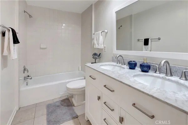 $3,295 | 1214 East 1st Street, Tustin, CA 92780