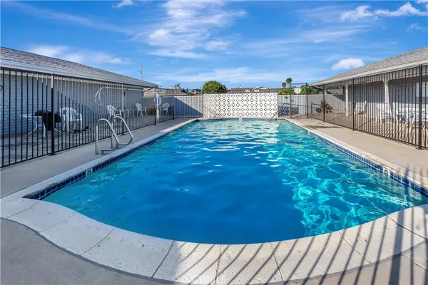 $3,295 | 1214 East 1st Street, Tustin, CA 92780